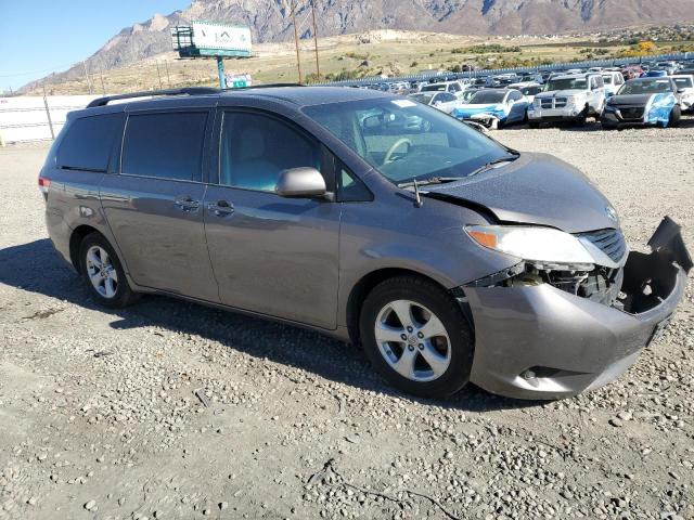 2014 TOYOTA SIENNA LE #3294687037