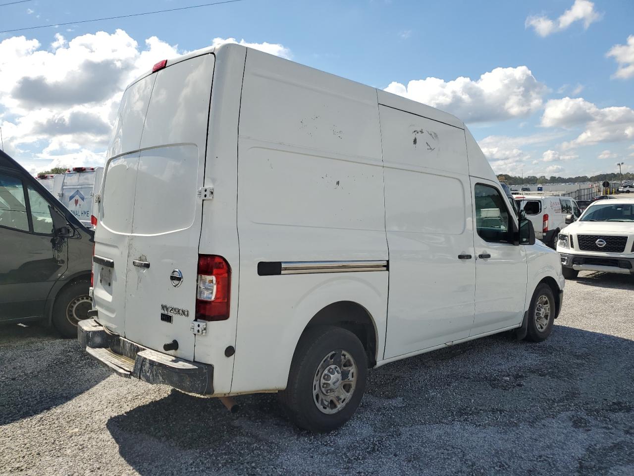NISSAN NV2500 2500