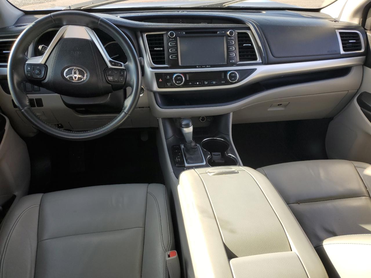 TOYOTA HIGHLANDER XLE