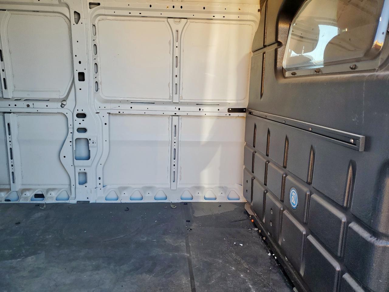 RAM PROMASTER 2500 HIGH