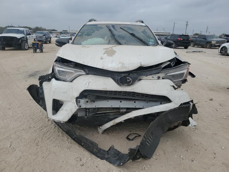 2018 TOYOTA RAV4 SE JTMNFREV4JJ205068