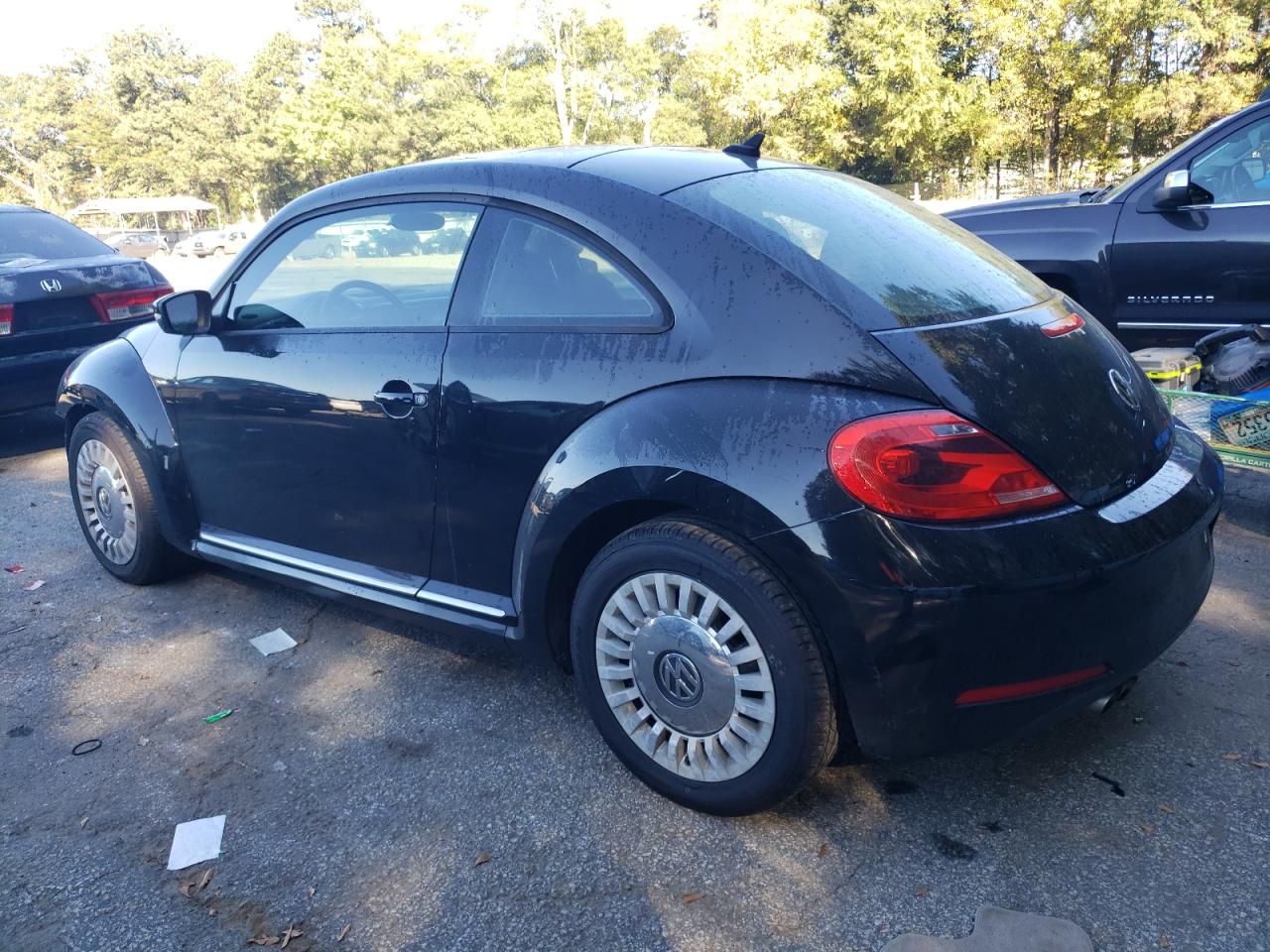 VOLKSWAGEN BEETLE