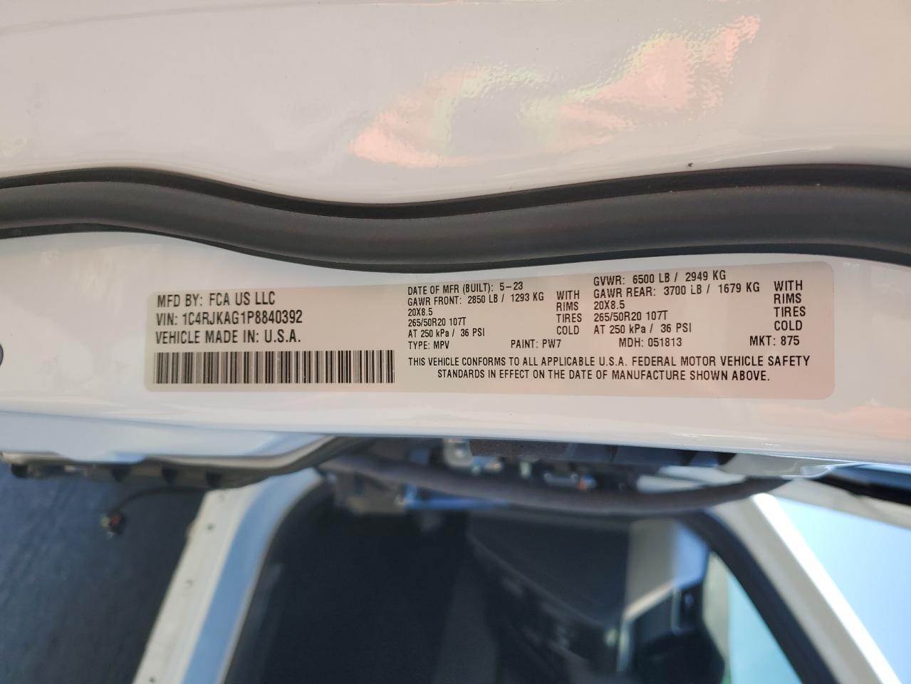 JEEP GRAND CHEROKEE L LAREDO