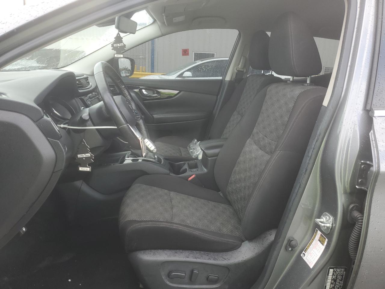 NISSAN ROGUE SPORT S