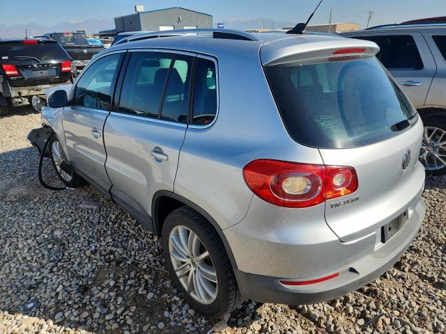 2011 VOLKSWAGEN TIGUAN S - WVGBV7AX1BW500274