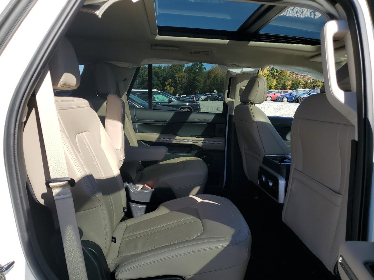 FORD EXPEDITION LIMITED