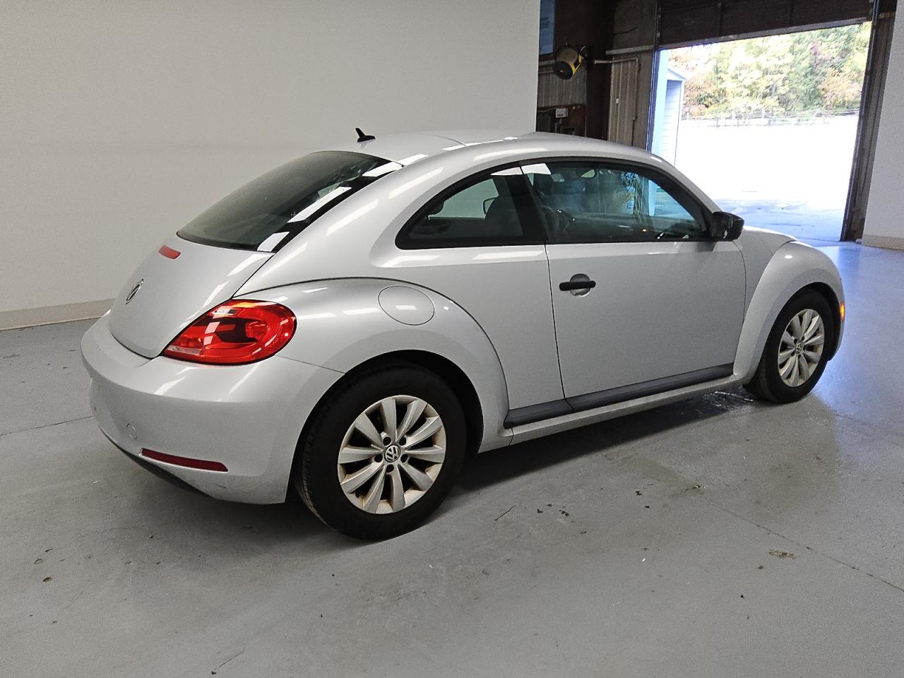 VOLKSWAGEN BEETLE