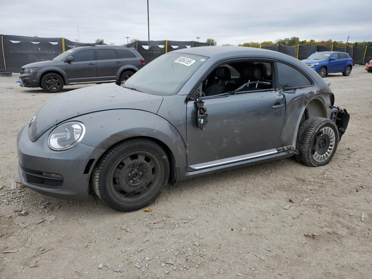 VOLKSWAGEN BEETLE SE
