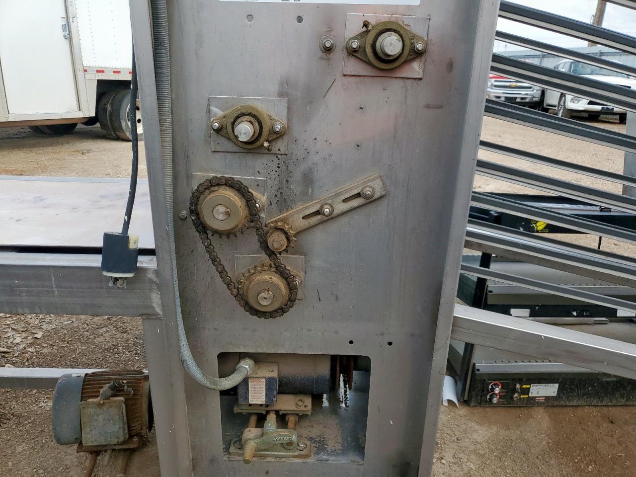 Lot #3261376502 1988 OTHER EEM CONVEYOR- MODEL CC1-1800