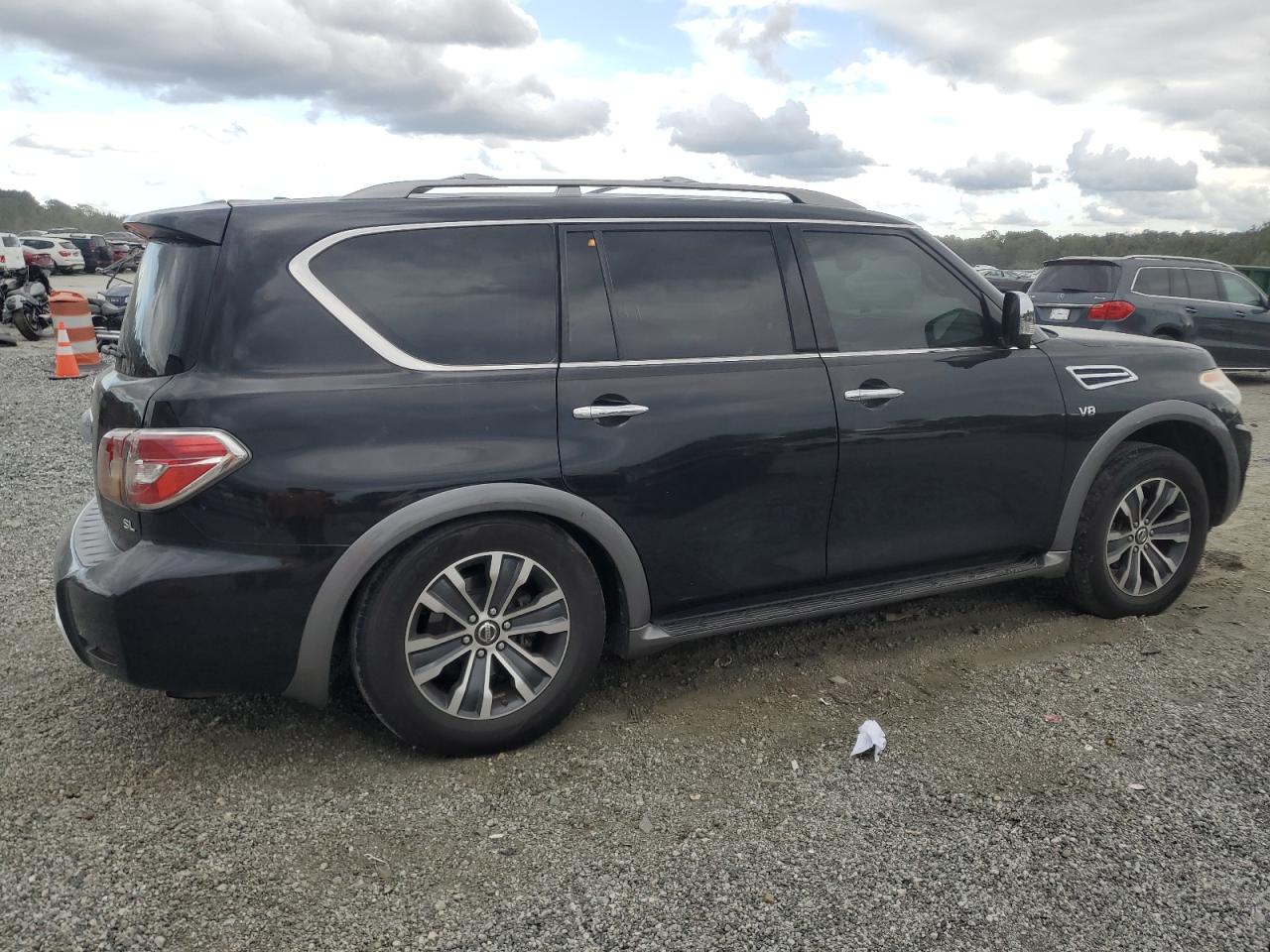 NISSAN ARMADA SV