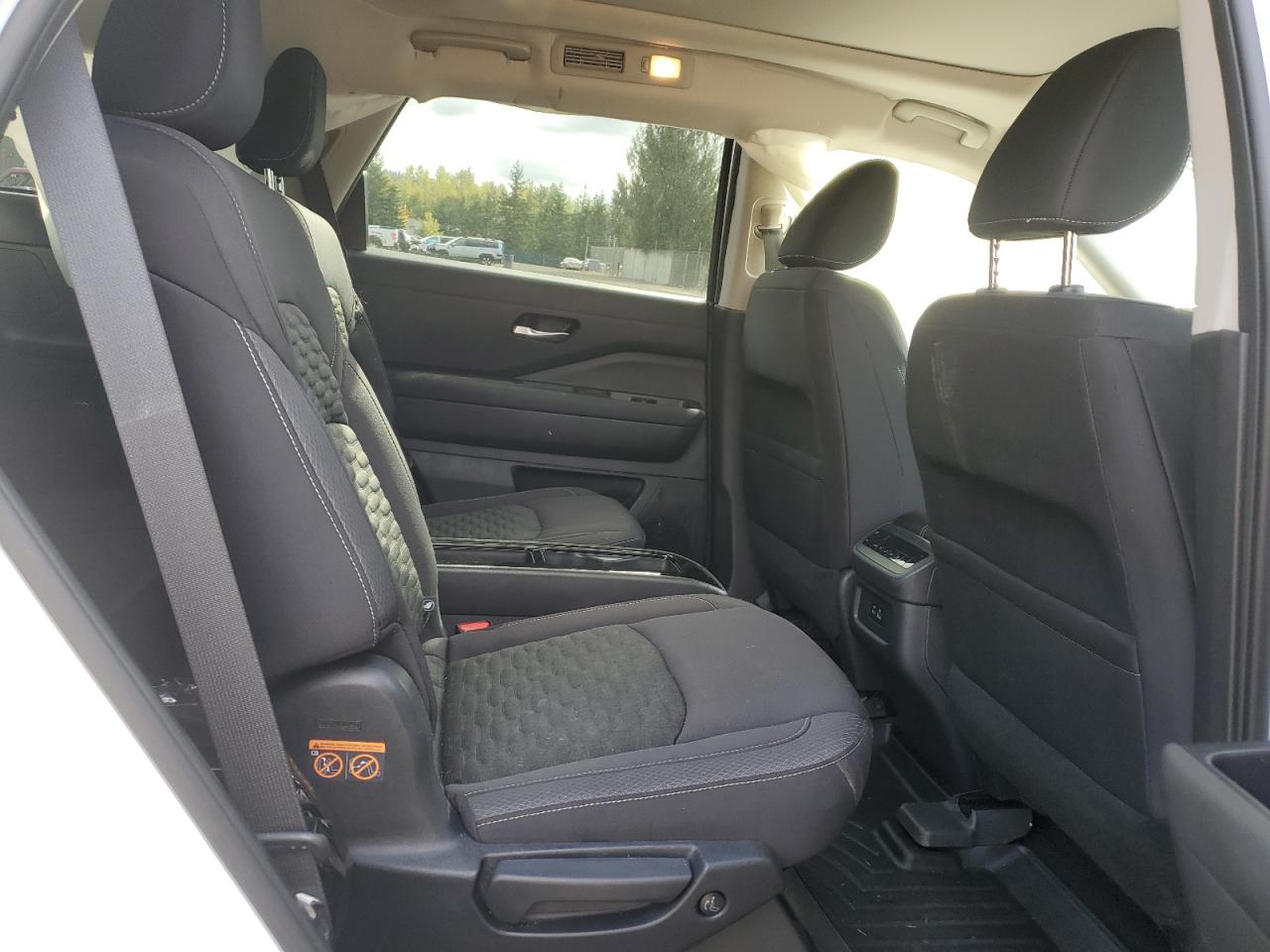 NISSAN PATHFINDER SV