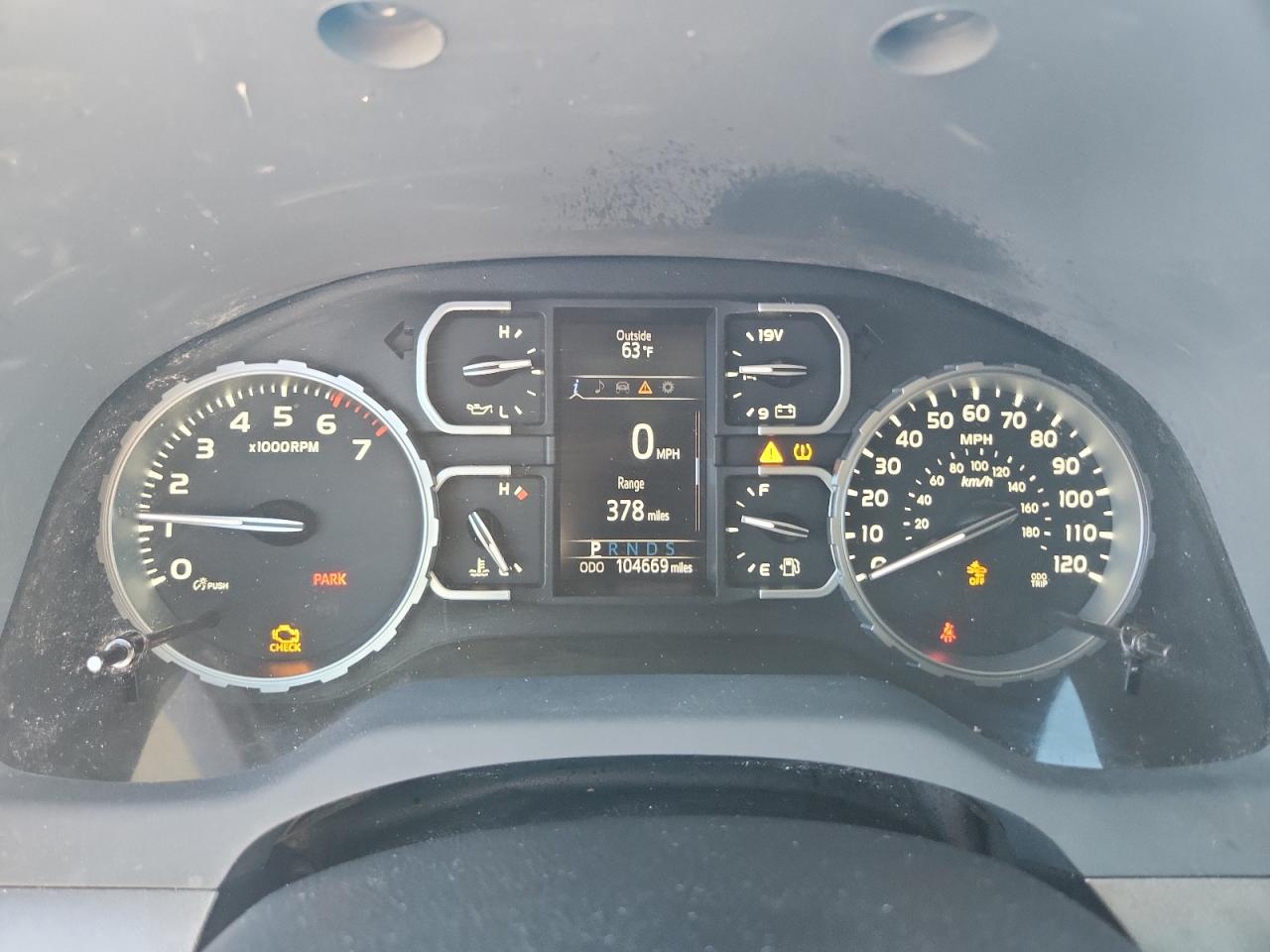 TOYOTA TUNDRA DOUBLE CAB SR