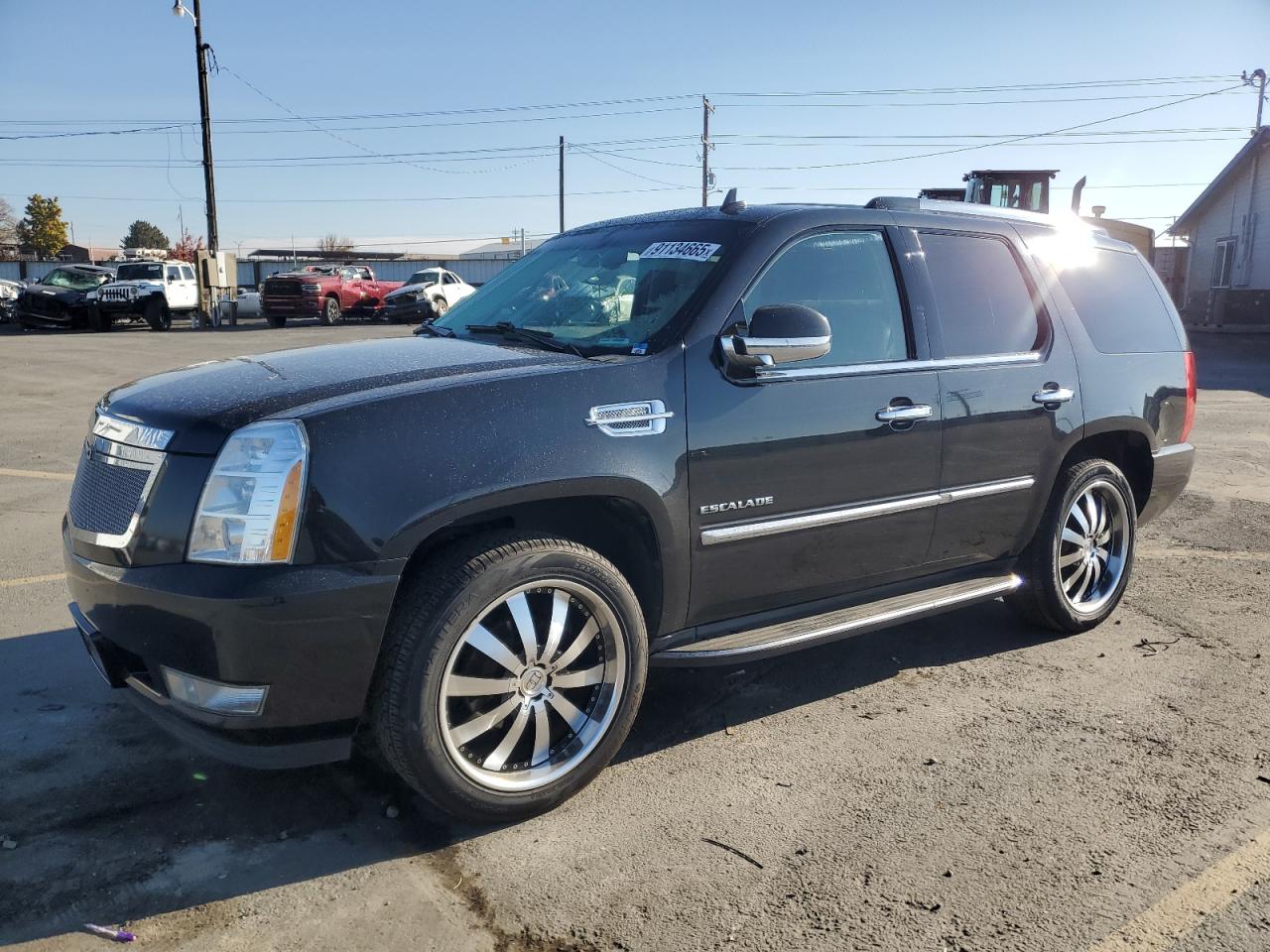 CADILLAC ESCALADE LUXURY