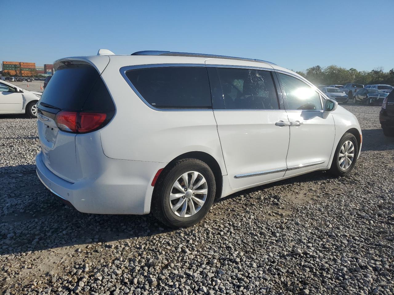 CHRYSLER PACIFICA TOURING L