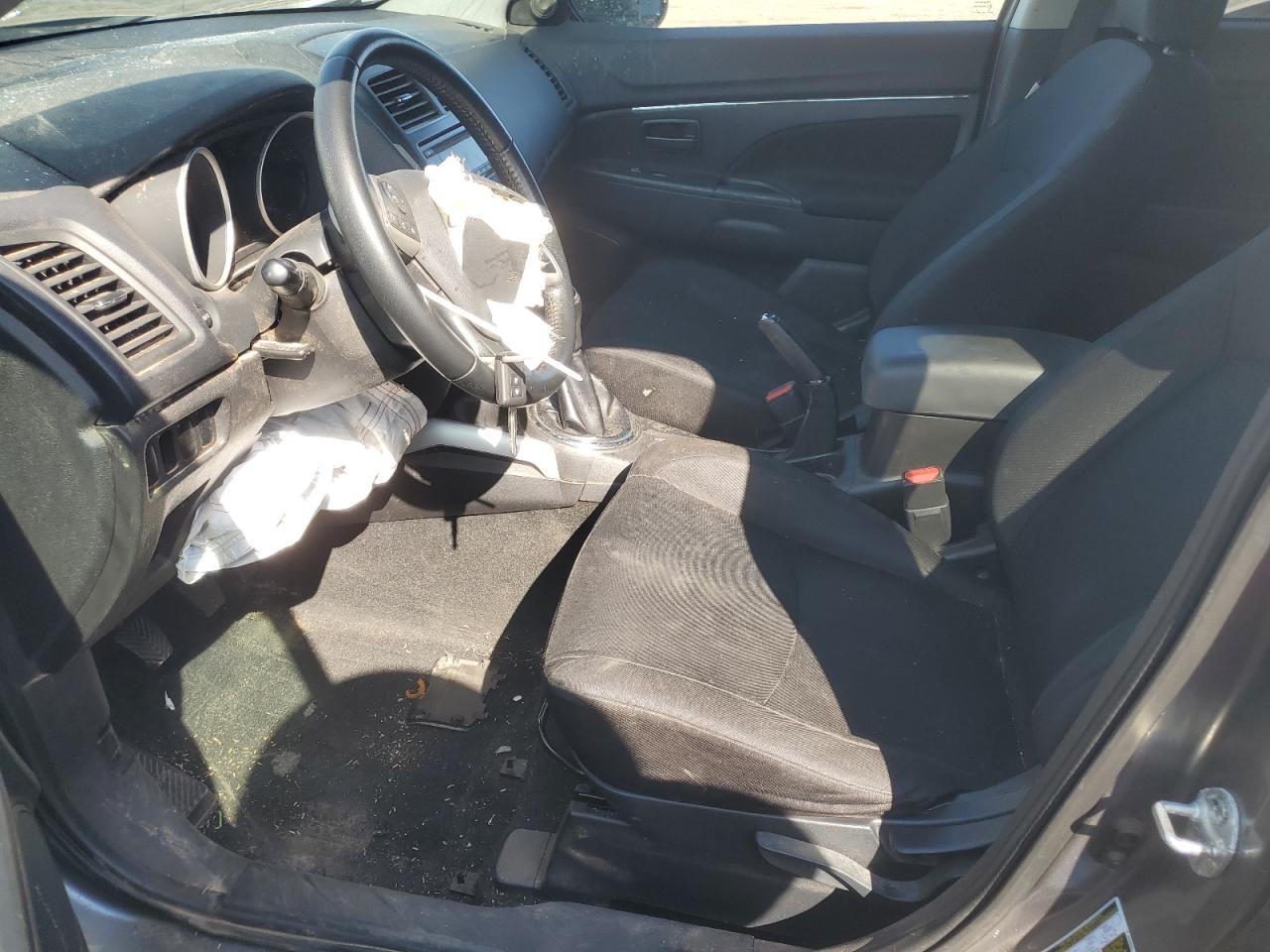 MITSUBISHI OUTLANDER ES