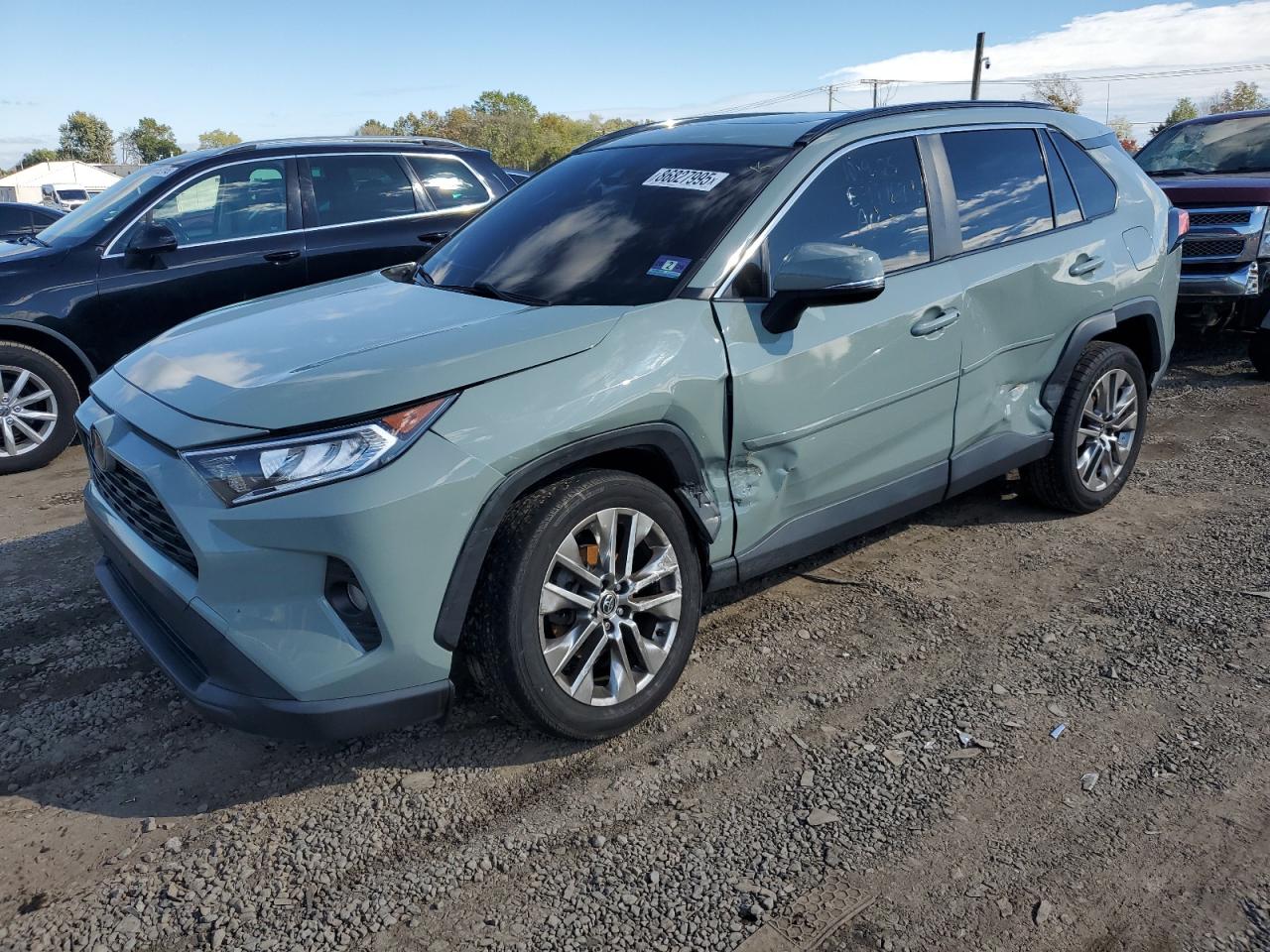 TOYOTA RAV4 XLE PREMIUM