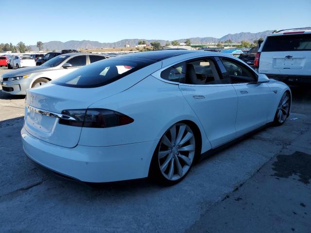 2015 TESLA MODEL S 85 5YJSA1H19FF090459
