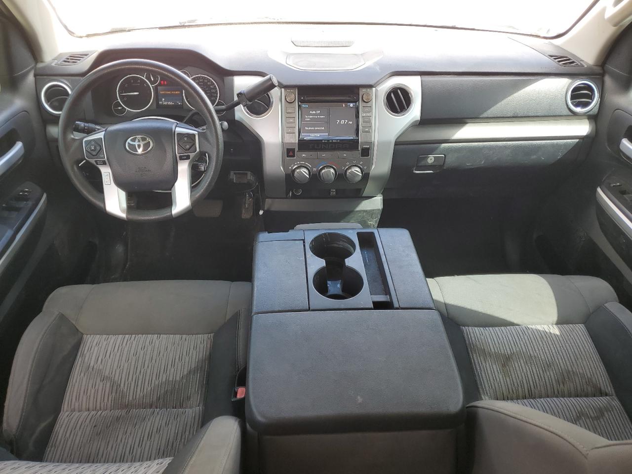 TOYOTA TUNDRA DOUBLE CAB SR