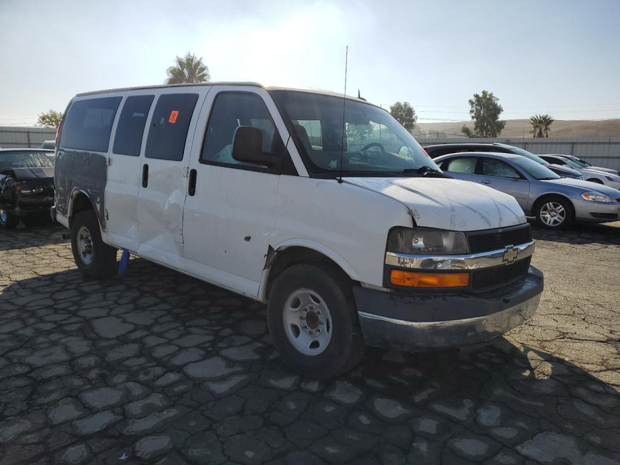CHEVROLET EXPRESS LT