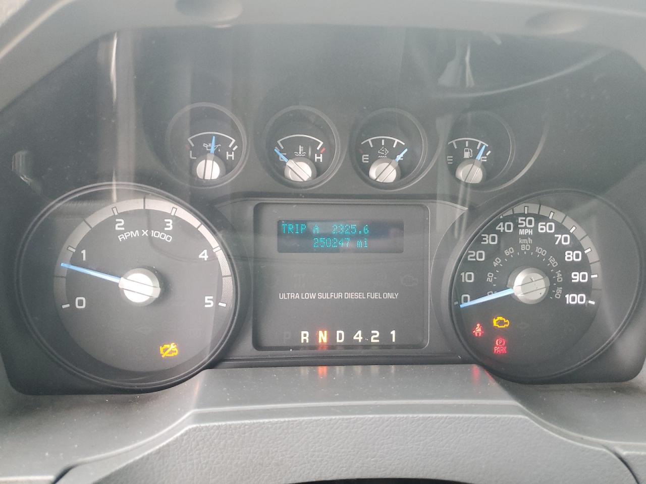 FORD F-750 SUPER DUTY