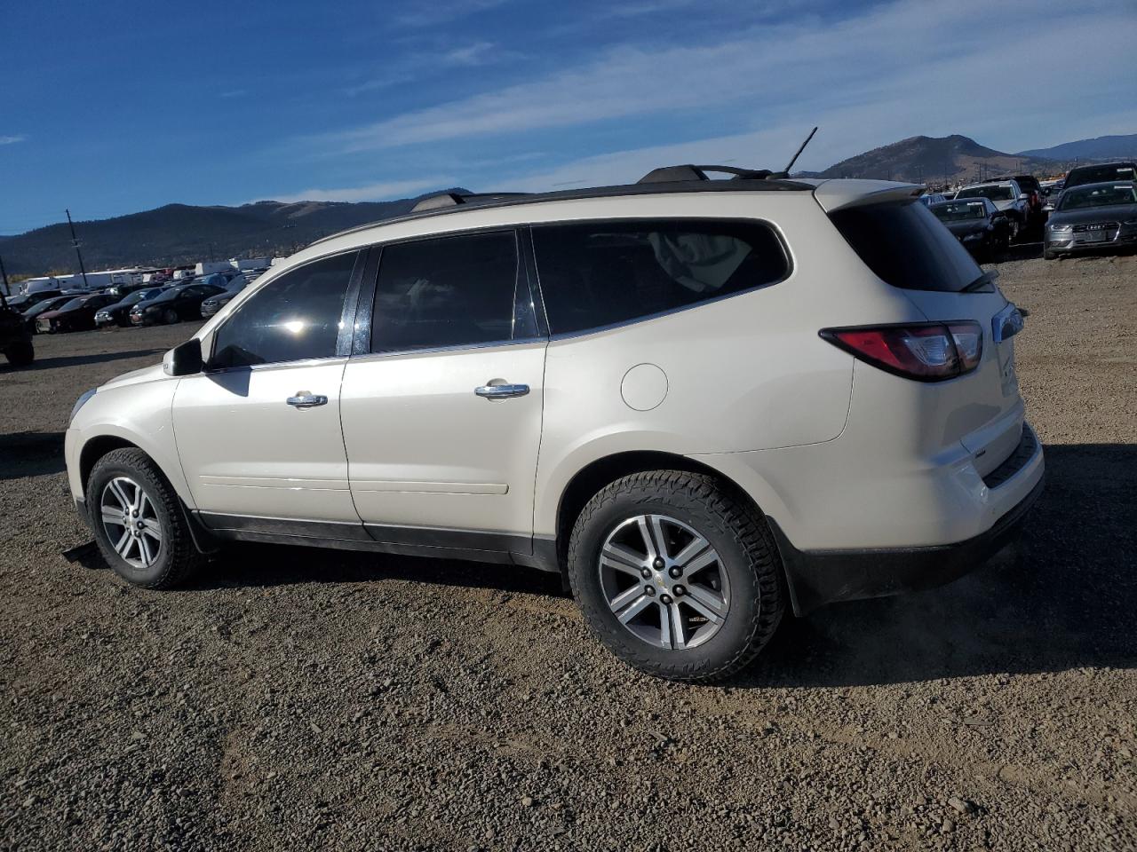 CHEVROLET TRAVERSE LT