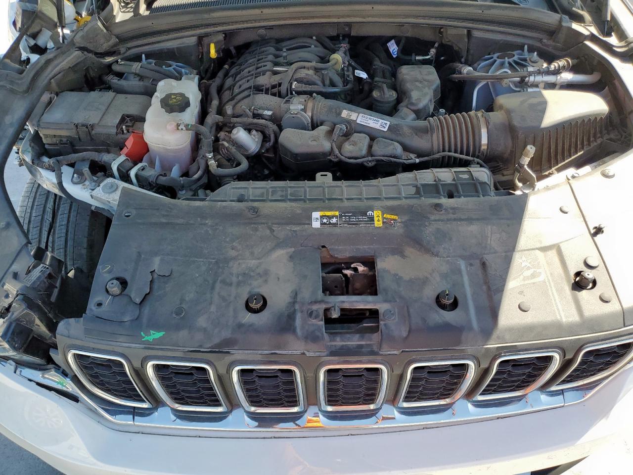 JEEP GRAND CHEROKEE LAREDO