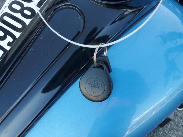 2011 HARLEY-DAVIDSON FLHTK - 1HD1KEM17BB639318