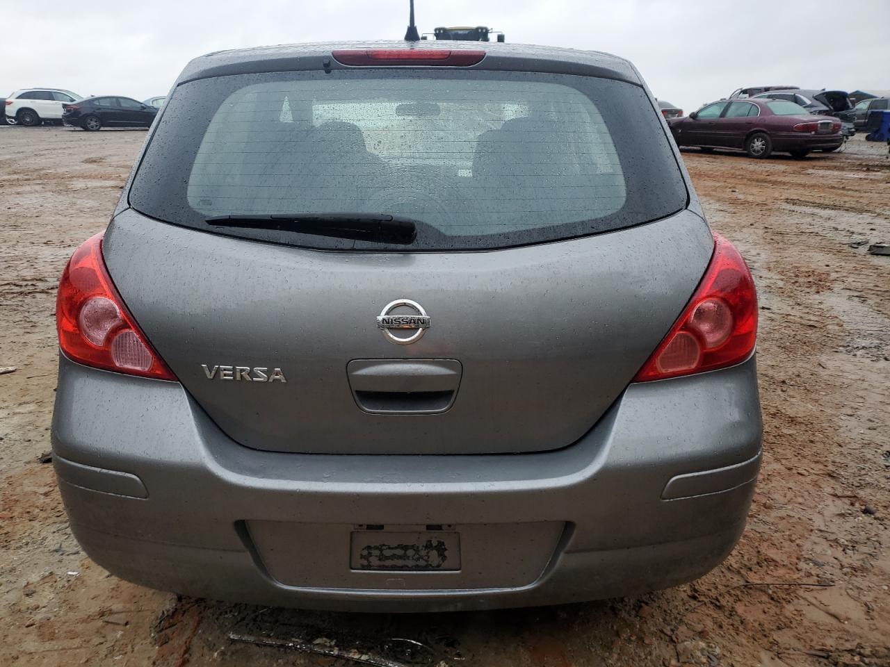 NISSAN VERSA S