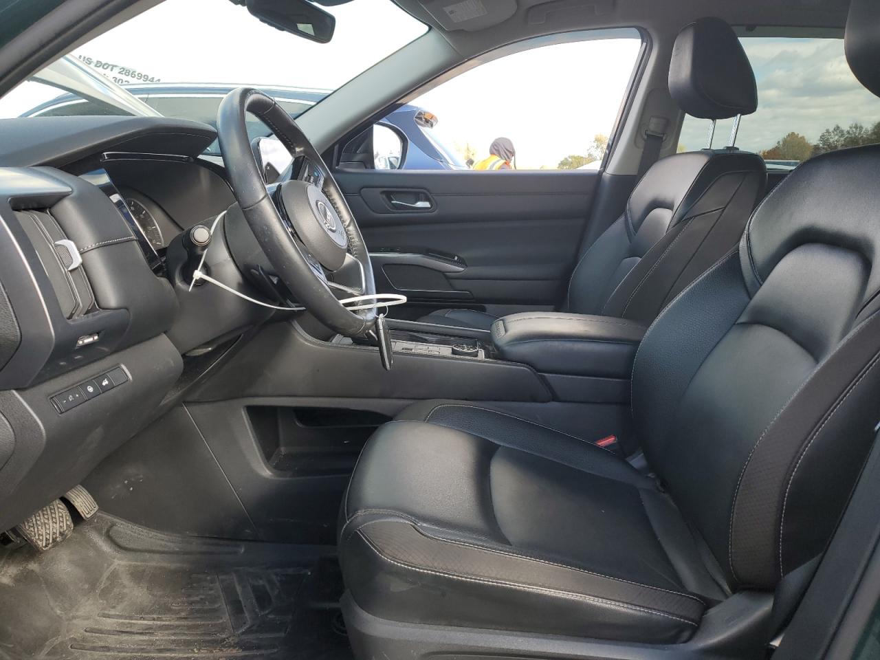 NISSAN PATHFINDER SL