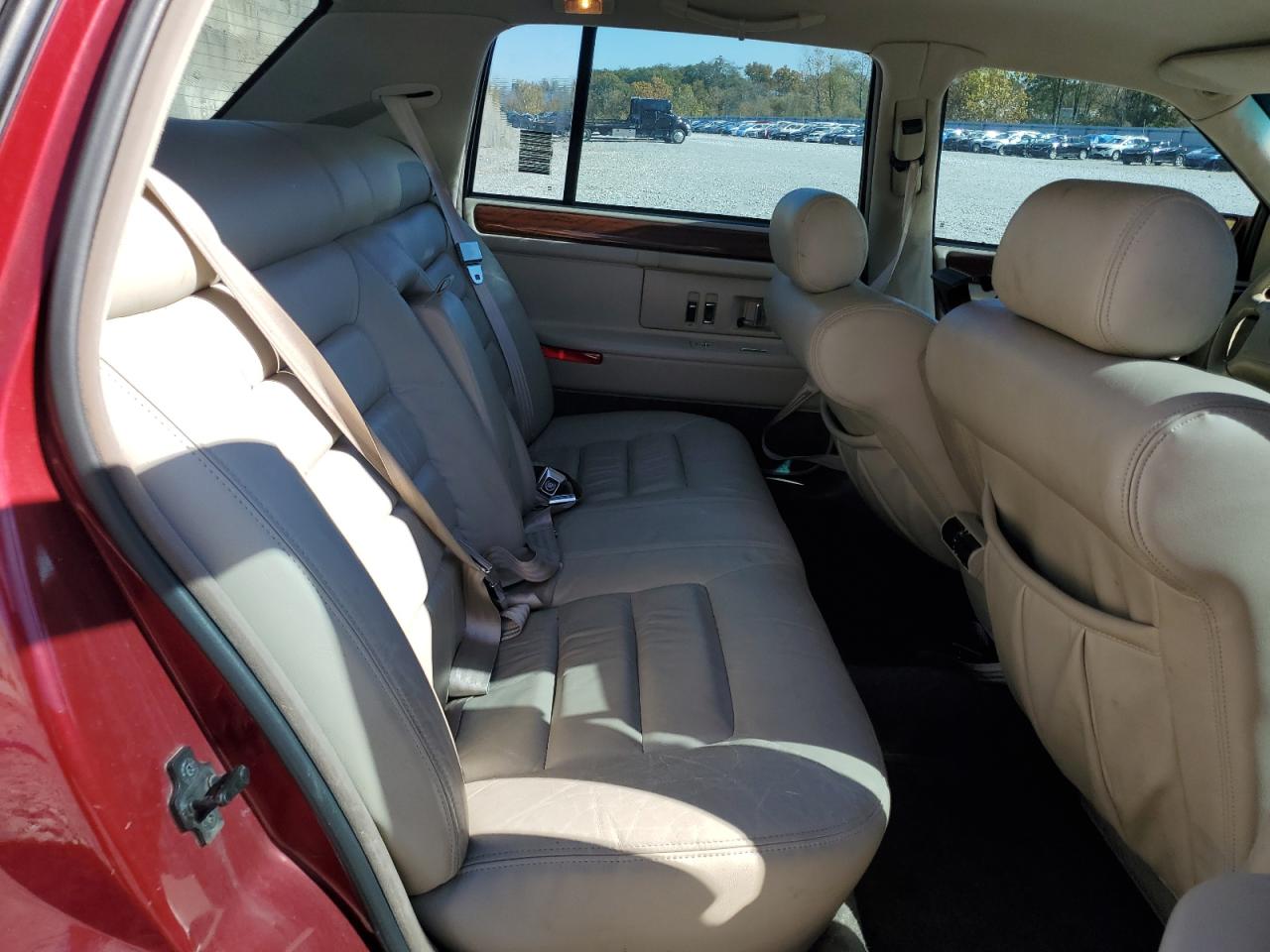 Lot #3302720020 1995 CADILLAC DEVILLE