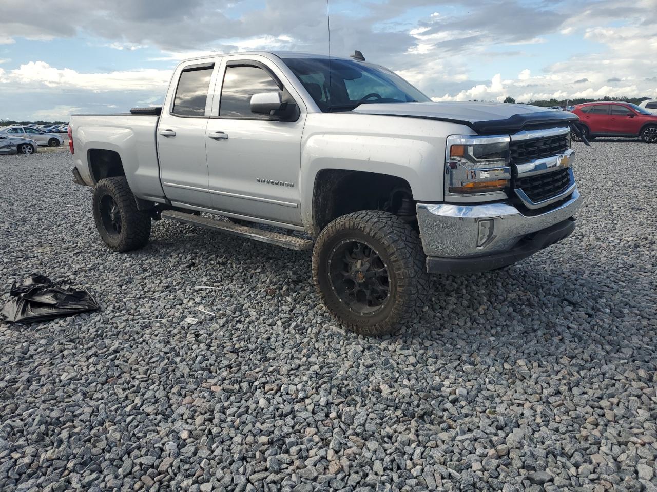 CHEVROLET SILVERADO K1500 LT