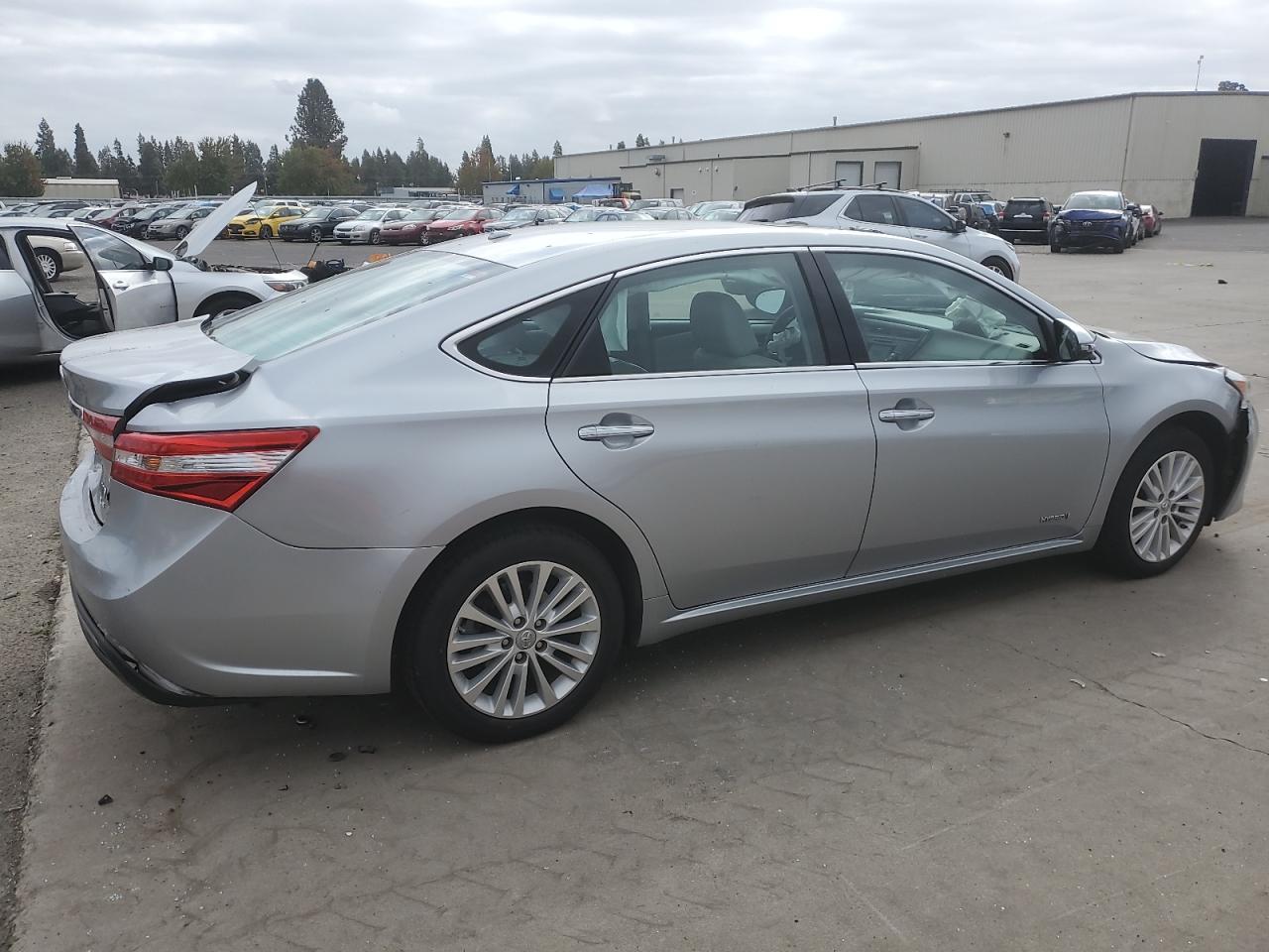 TOYOTA AVALON HYBRID
