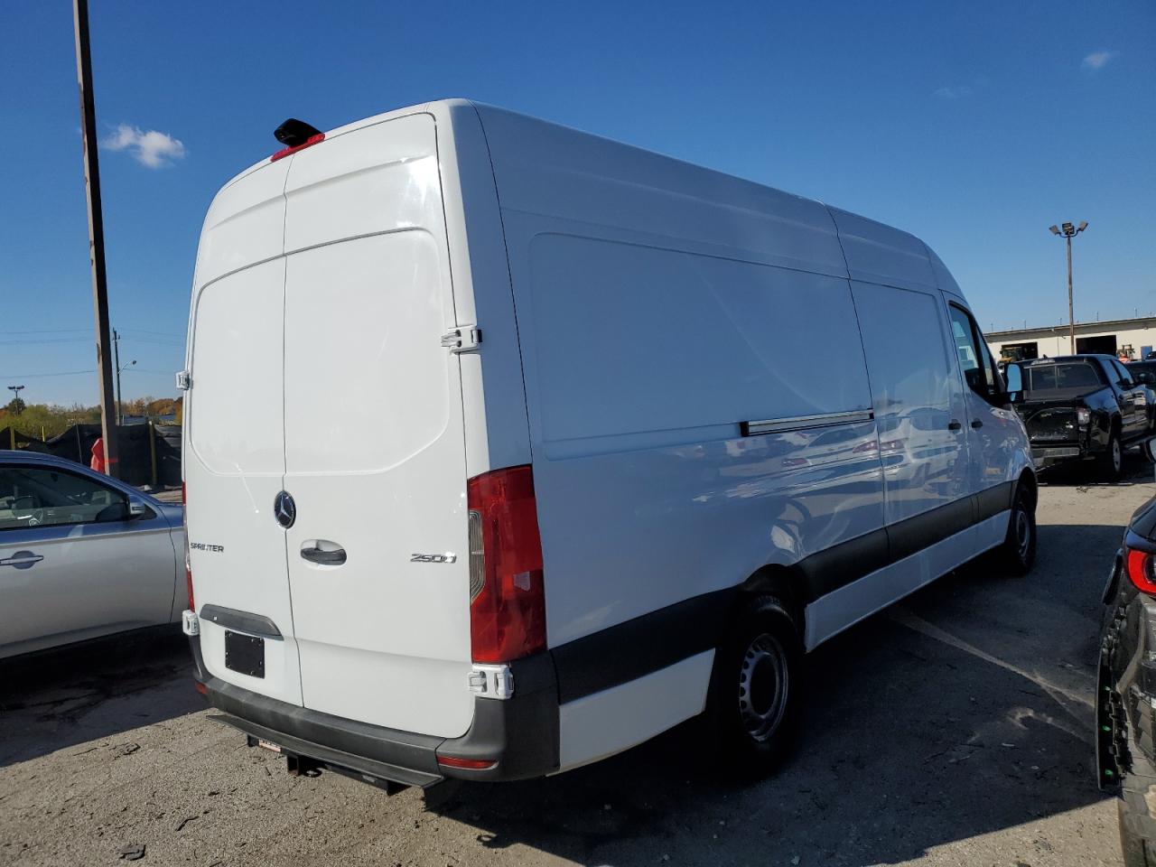 MERCEDES-BENZ SPRINTER 2500