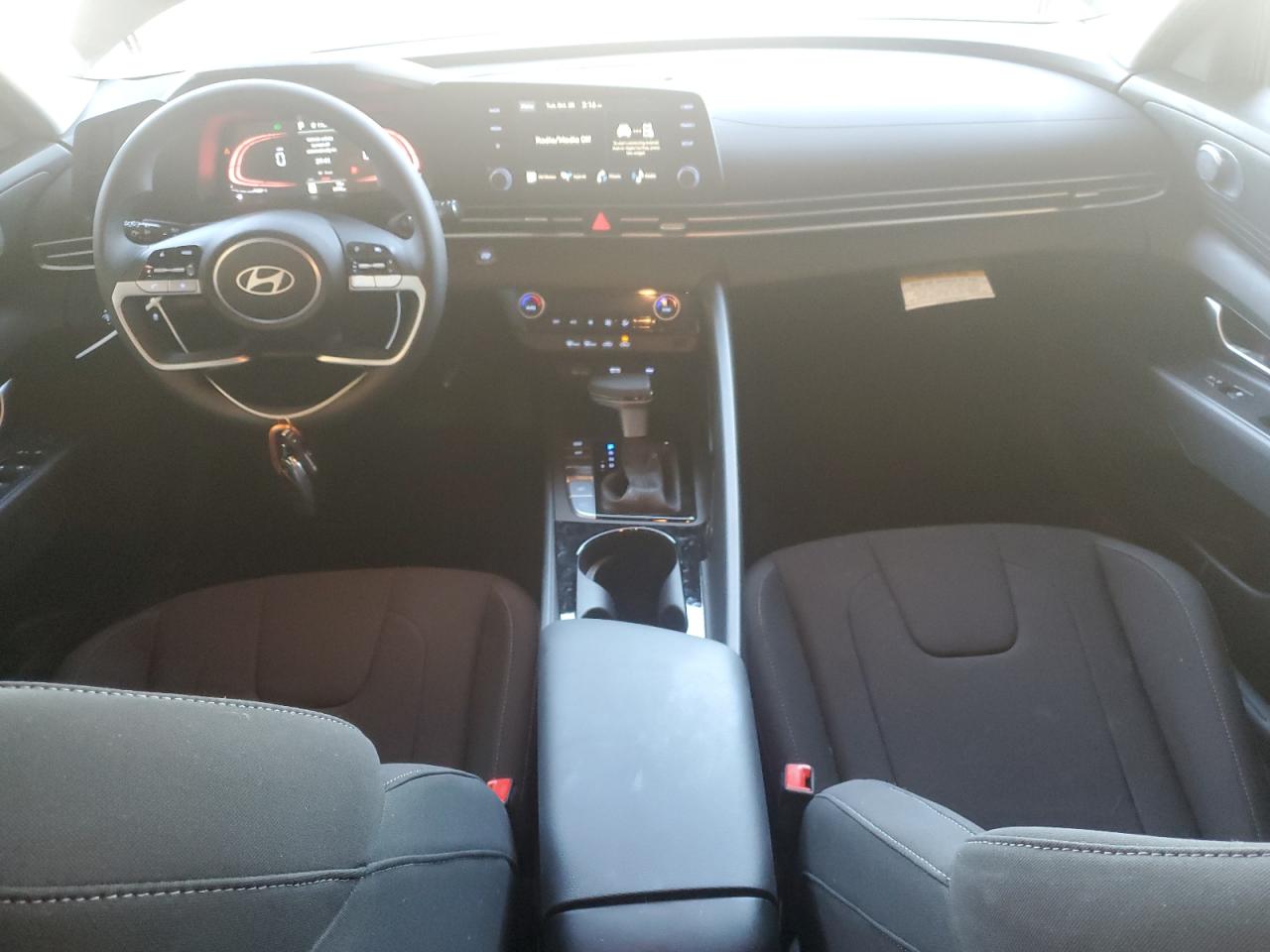 HYUNDAI ELANTRA BLUE