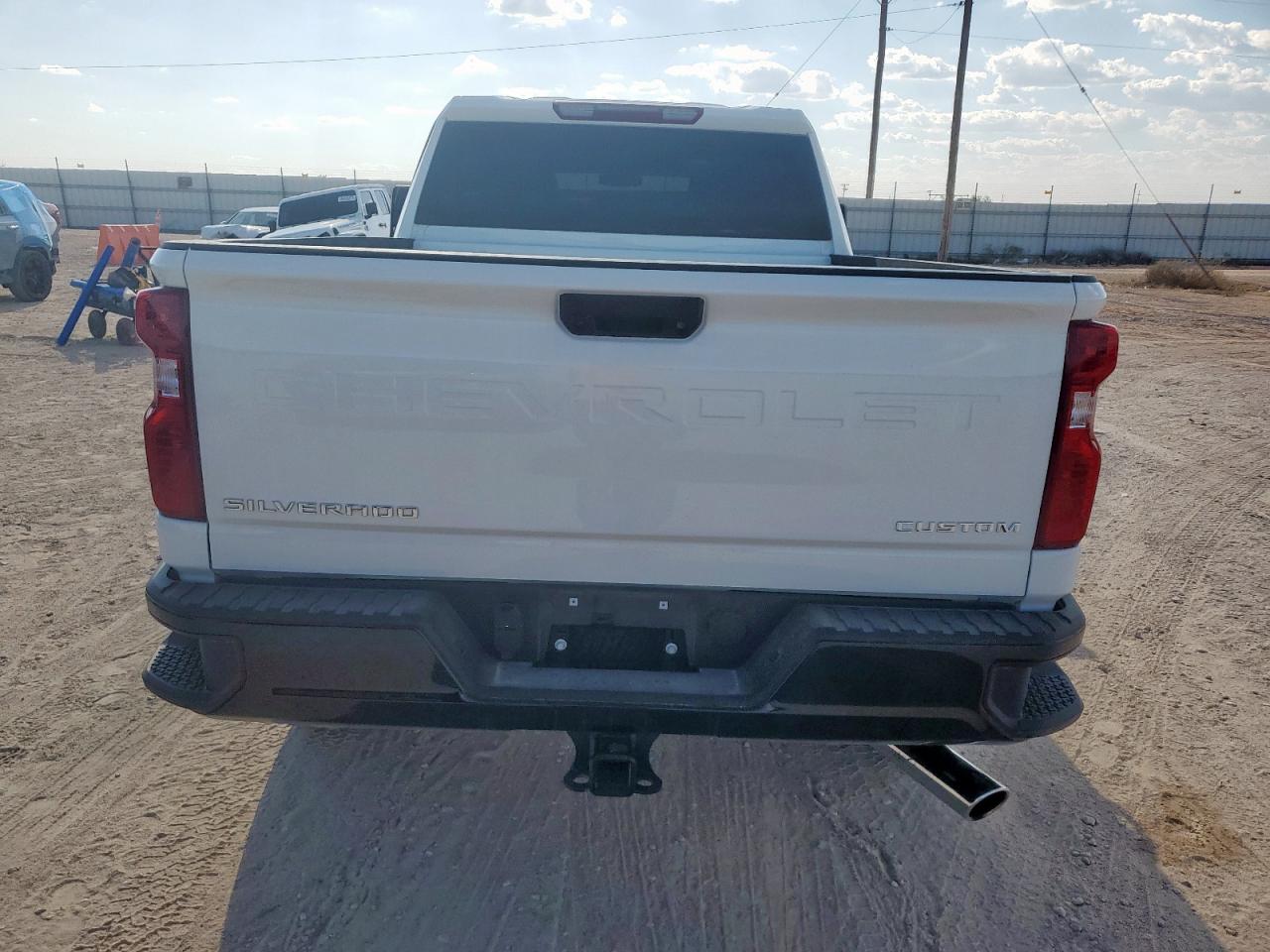 CHEVROLET SILVERADO K2500 CUSTOM