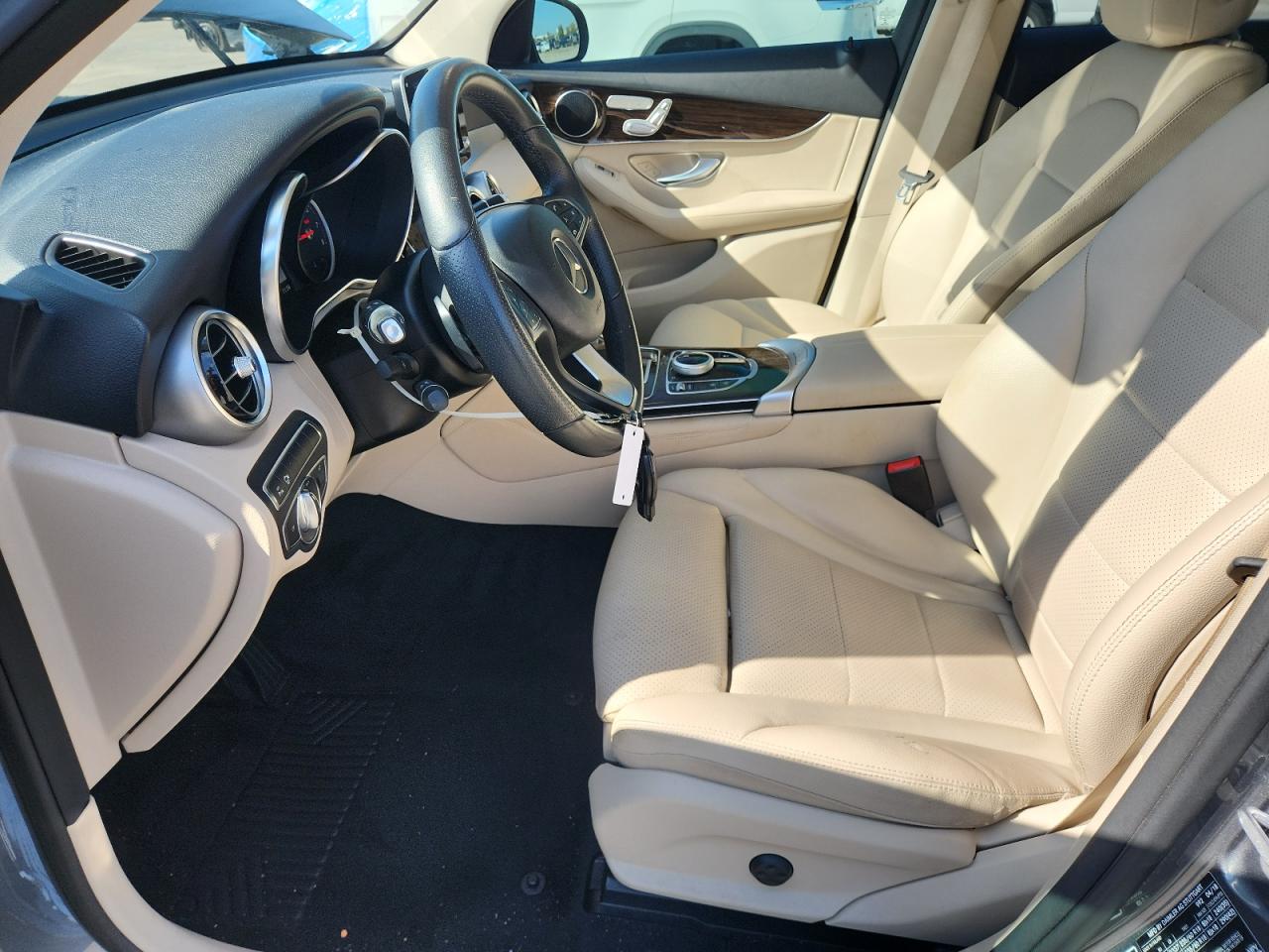 MERCEDES-BENZ GLC-CLASS 300