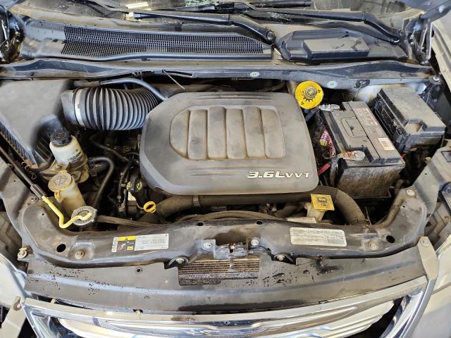 2015 CHRYSLER TOWN & COU - 2C4RC1BG1FR572076