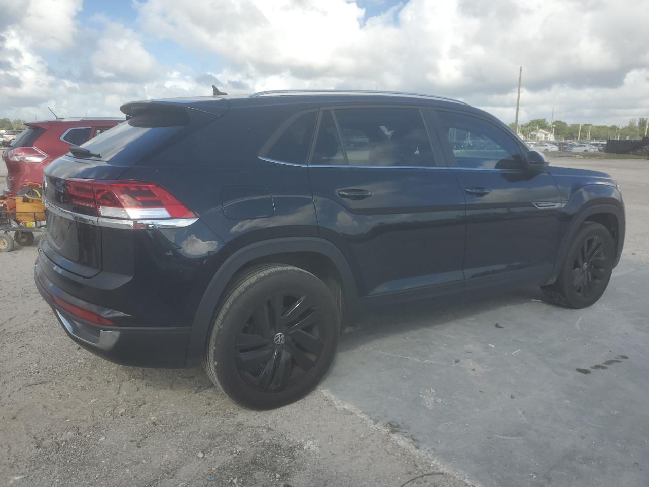 VOLKSWAGEN ATLAS CROSS SPORT SE