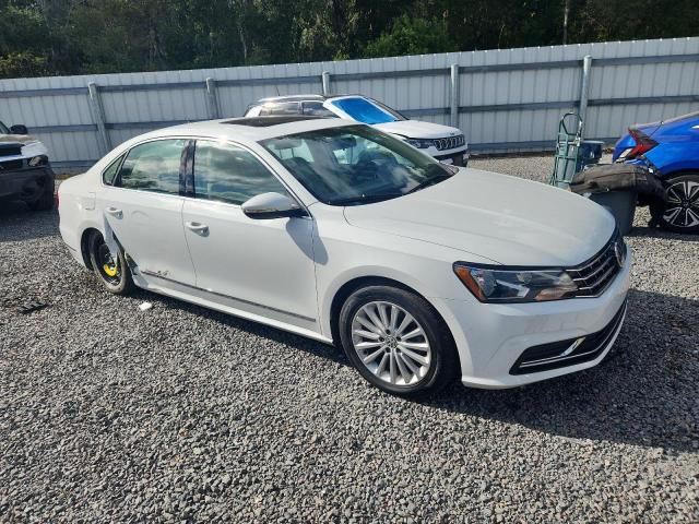 2016 VOLKSWAGEN PASSAT SE - 1VWBS7A34GC039541