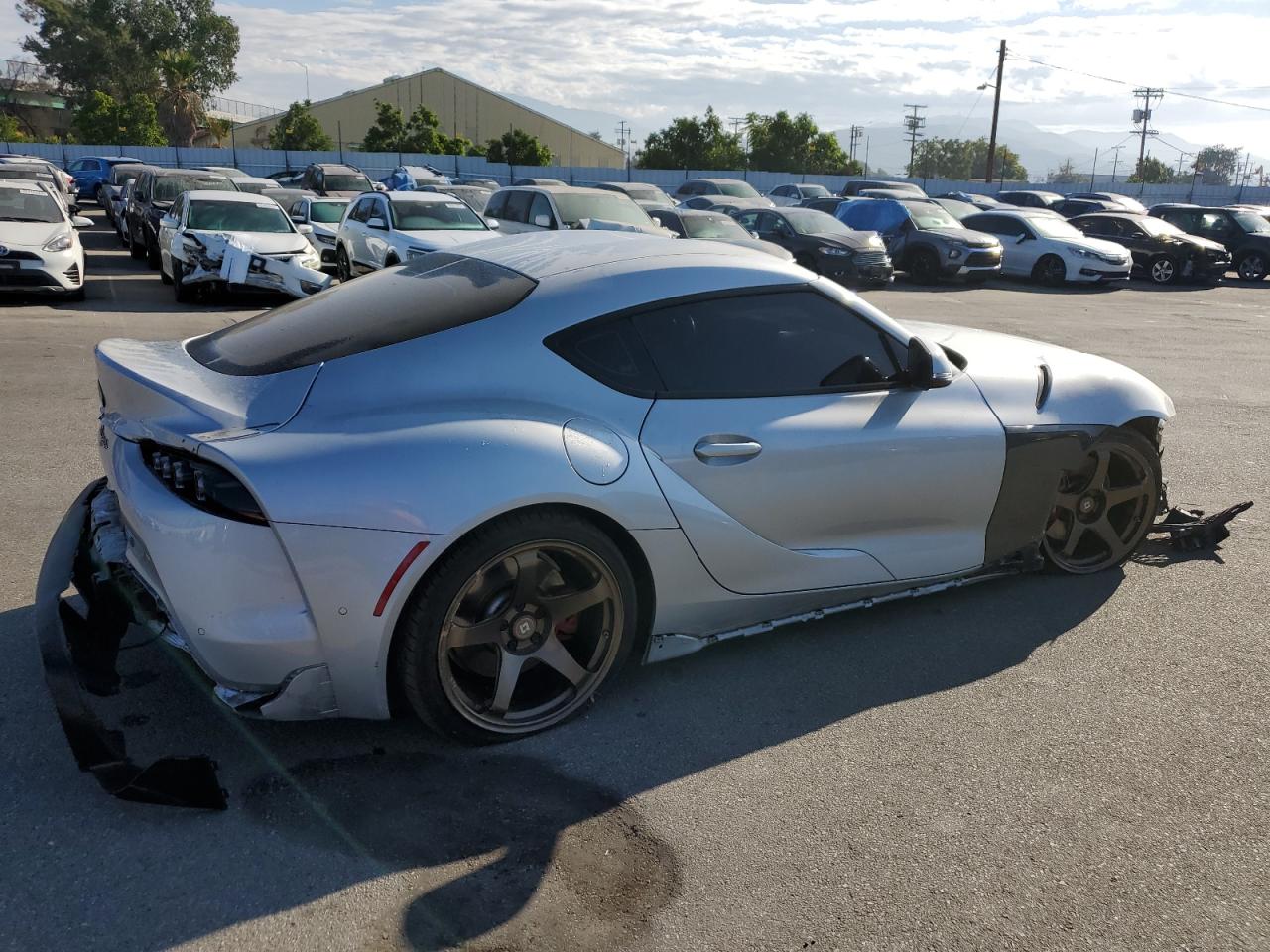 TOYOTA SUPRA BASE