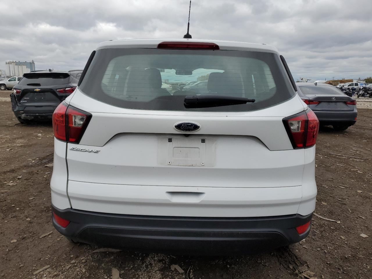 FORD ESCAPE S