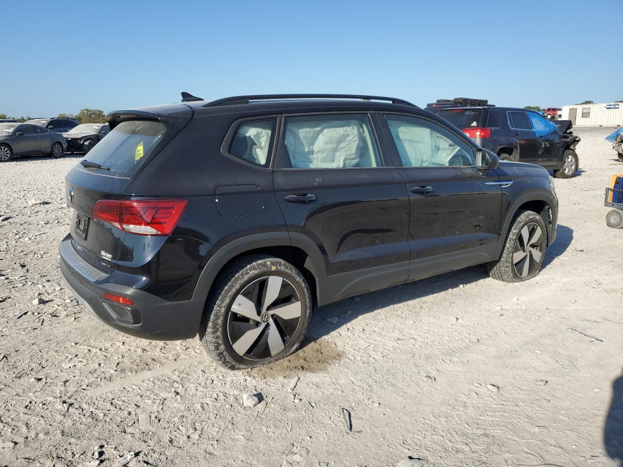 VOLKSWAGEN TAOS S