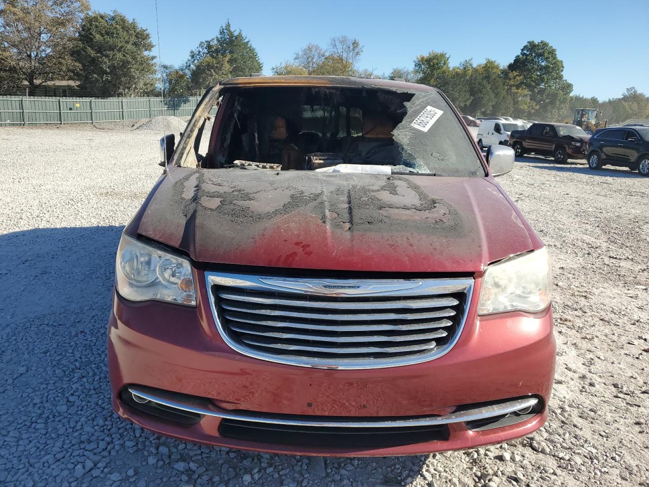 CHRYSLER TOWN & COUNTRY TOURING L