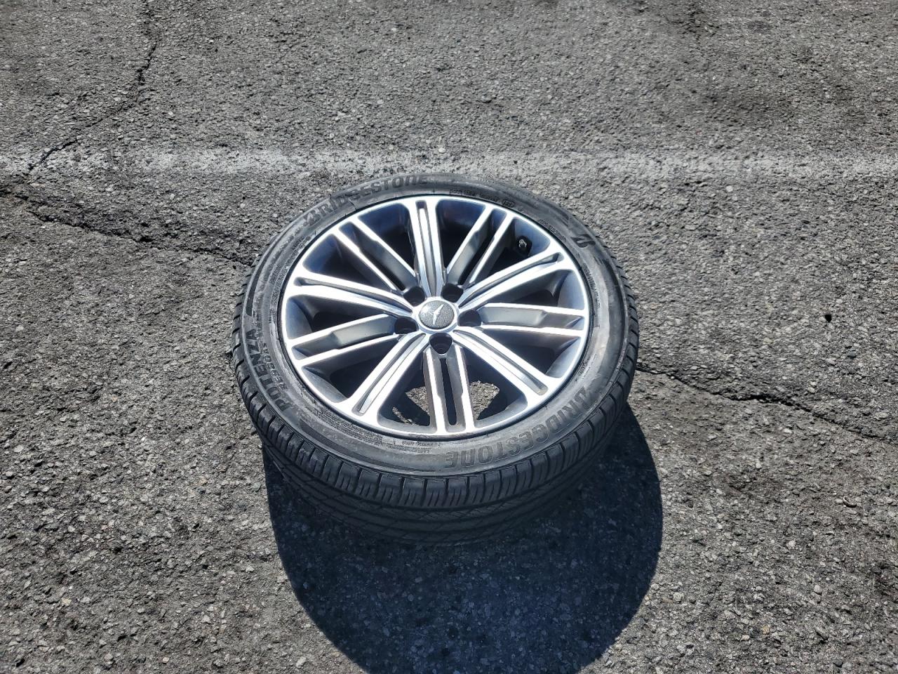 HYUNDAI GENESIS BASE