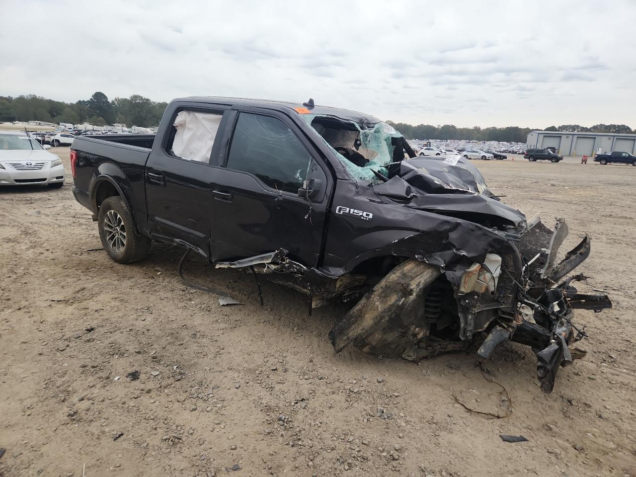 FORD F-150 SUPERCREW