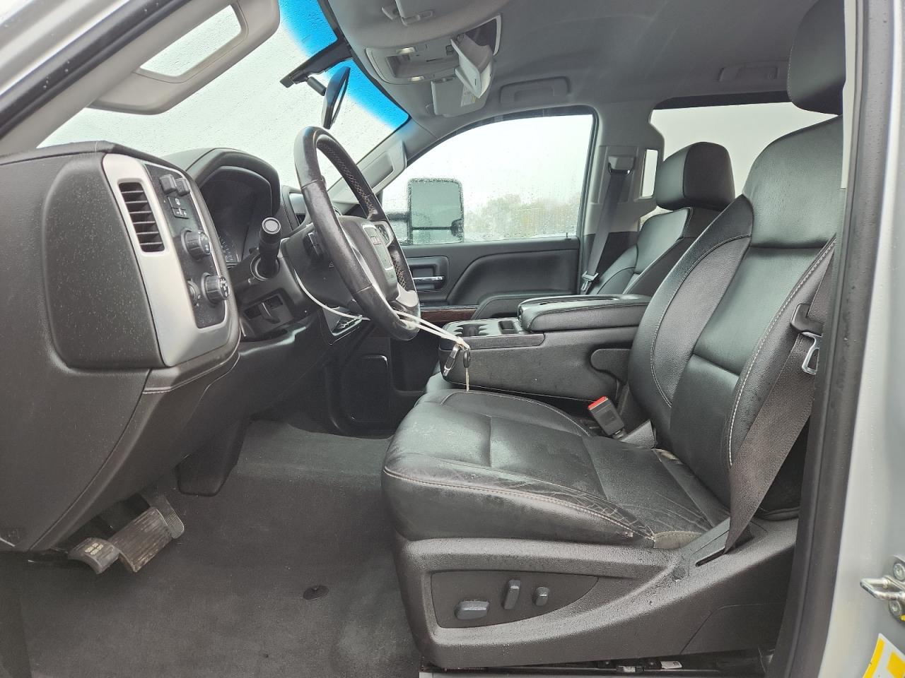 GMC SIERRA K2500 SLT