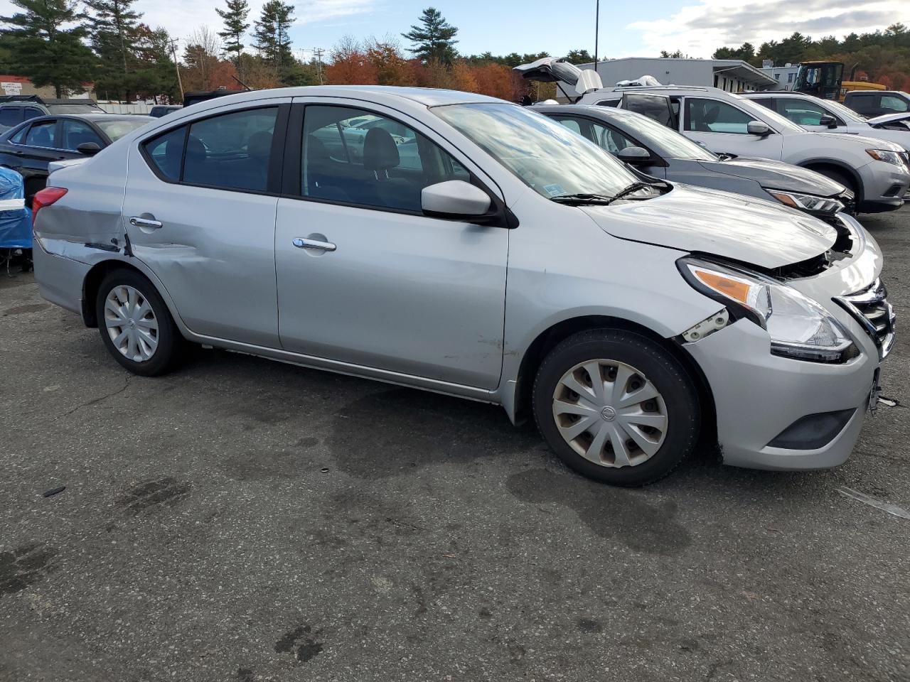 NISSAN VERSA S