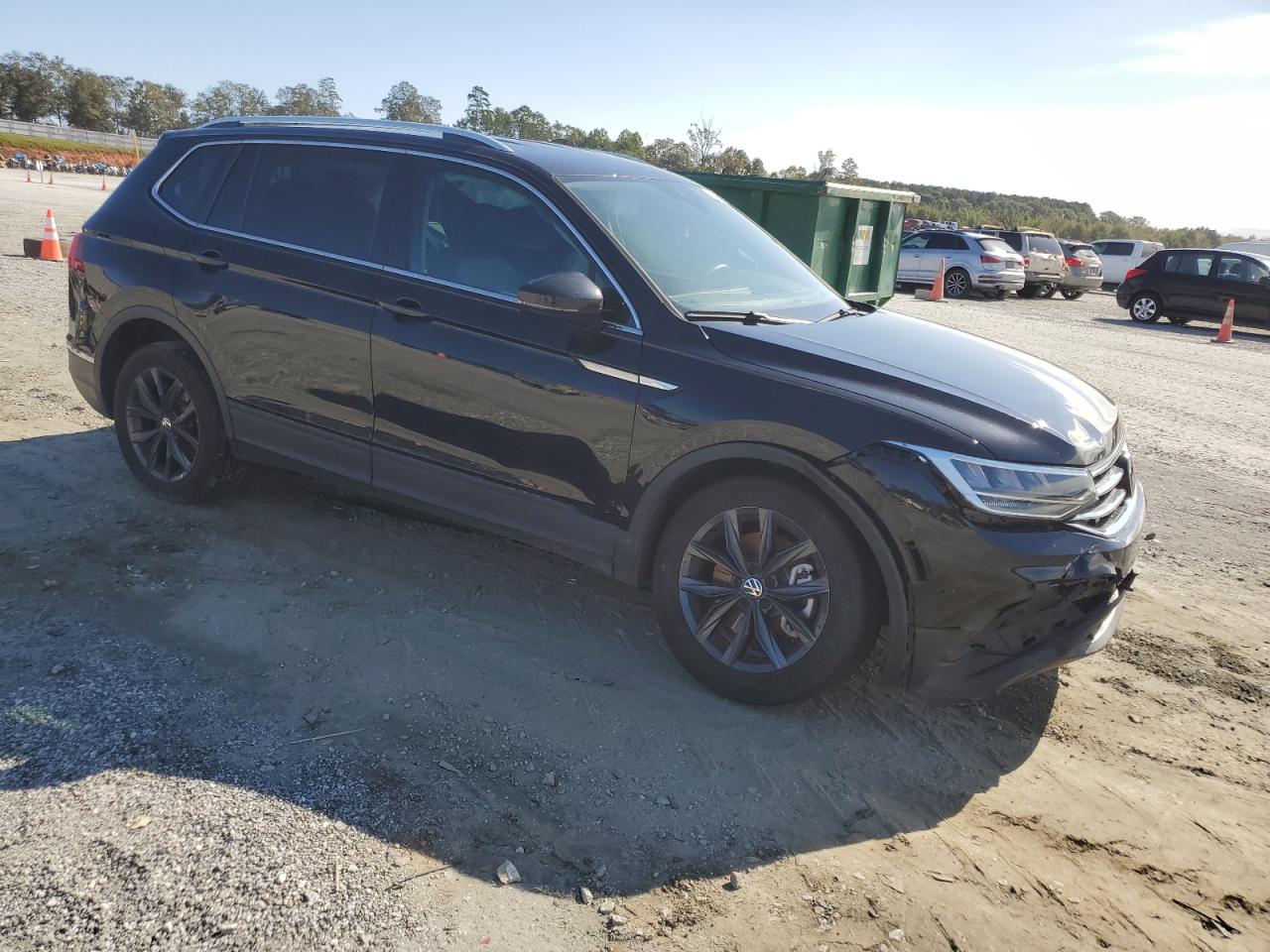 VOLKSWAGEN TIGUAN SE