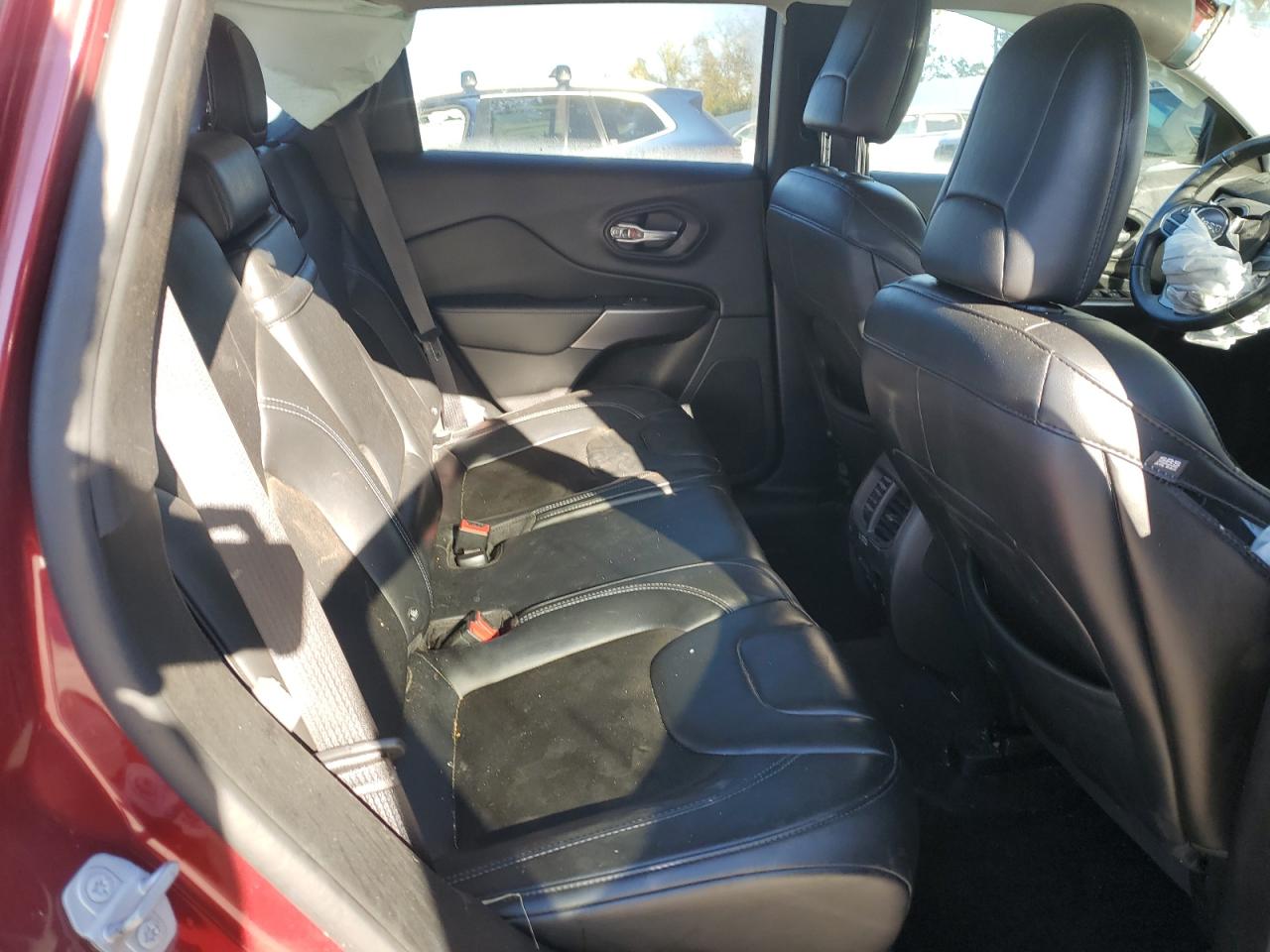 JEEP GRAND CHEROKEE LATITUDE PLUS