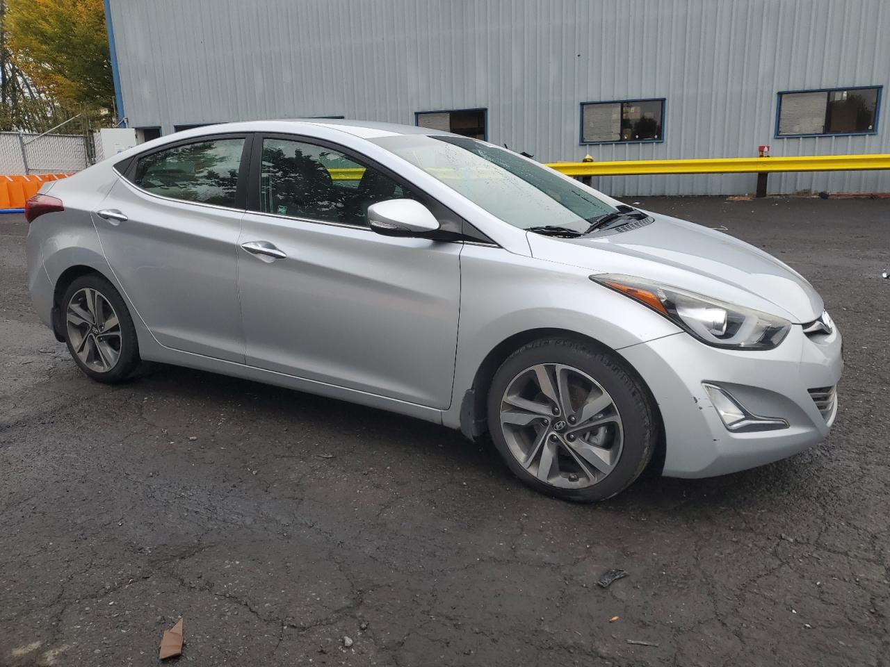 HYUNDAI ELANTRA SE